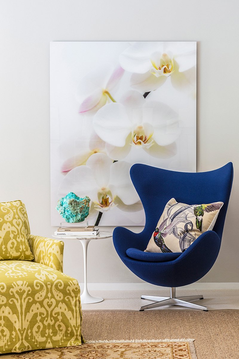 Sitting area, Coral Gables, Florida by A.Villalobos Design.