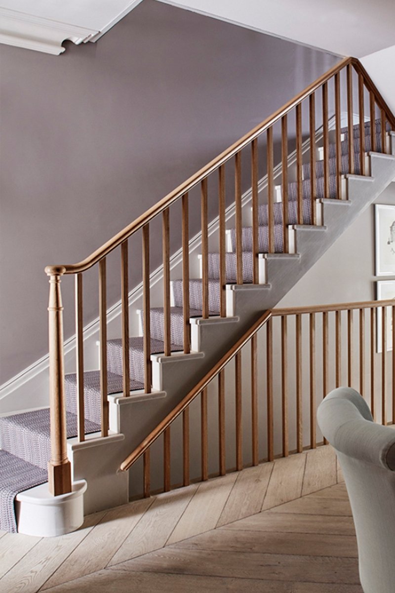 Pared back staircase design for a townhouse Parsons Green, Fulham, London by Sims Hilditch Pared back staircase design for a townhouse Parsons Green, Fulham, London by Sims Hilditch